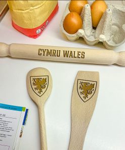 Wales National Team -  Club Crest Baking Set / Utensils
